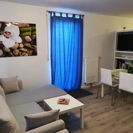 Modernes Schwarzwald Naehe Freiburg Lägenhet Winden im Elztal